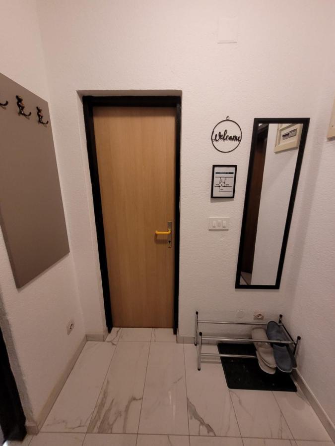 Kod Dide - Entry With Pin 0-24H Slavonski Brod Exterior foto