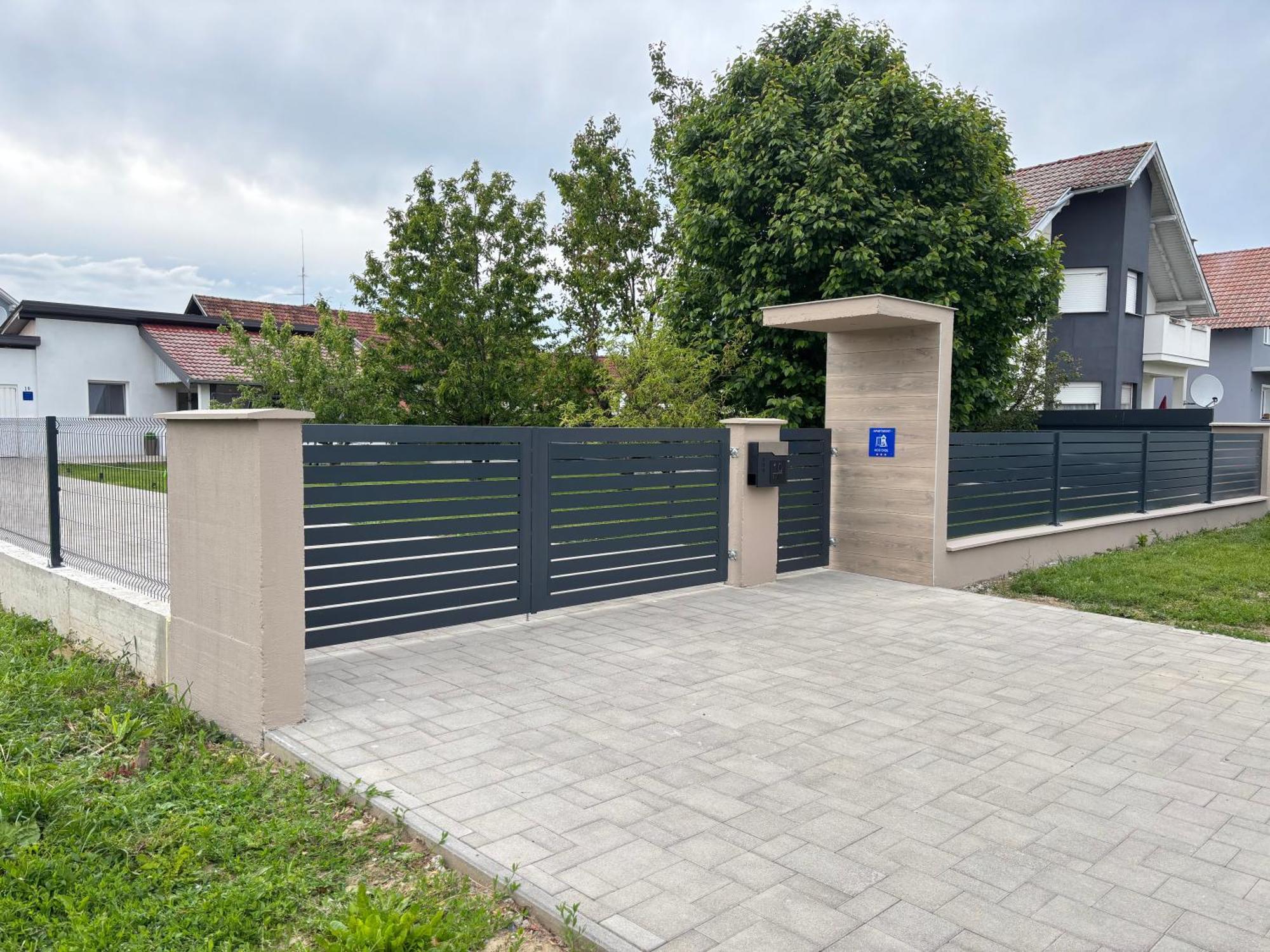 Kod Dide - Entry With Pin 0-24H Slavonski Brod Exterior foto